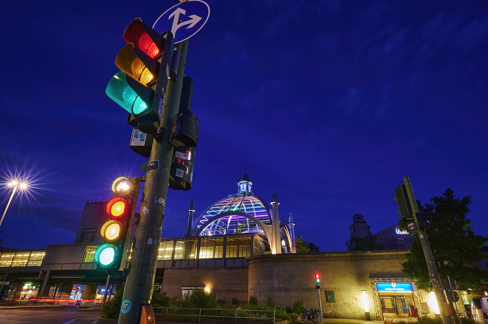Berlin Nollendorfplatz bei Nacht